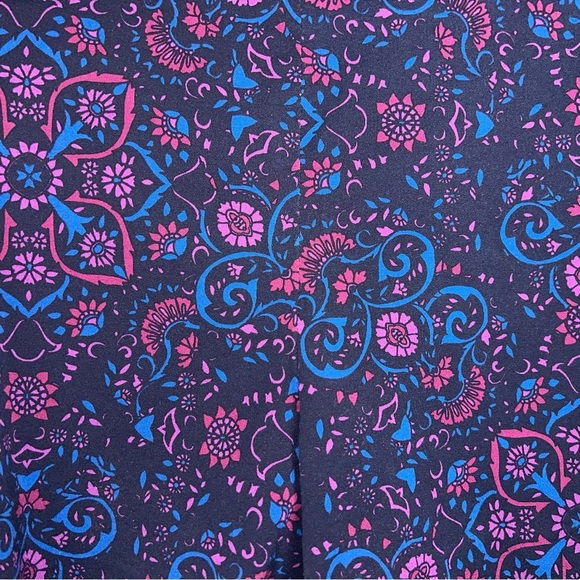 Size 8 Banana Republic Blue Fuchsia Pink Floral Shorts Boho Print Cotton Blend - Picture 7 of 10